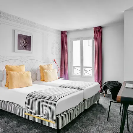 Joyce - Astotel 3*