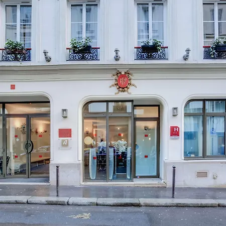 Joyce - Astotel Hotel Paris