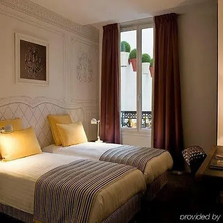 Joyce - Astotel Paris