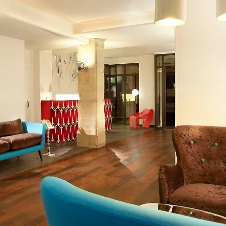 Joyce - Astotel Hotel