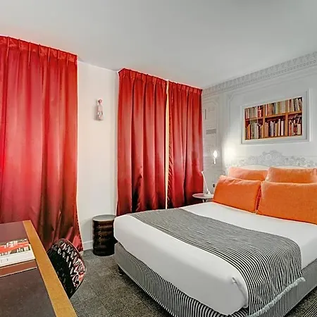 Joyce - Astotel Hotel