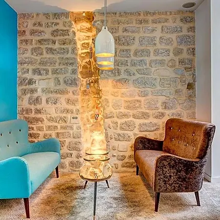 Joyce - Astotel Hotel Paryż