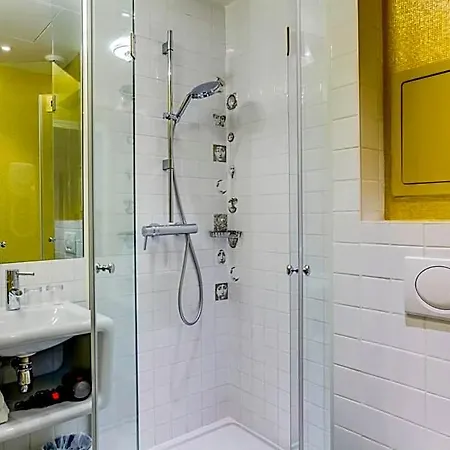 Joyce - Astotel Hotel