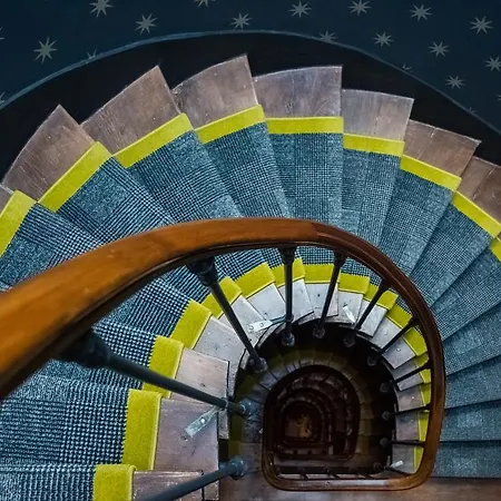 Joyce - Astotel Hotel