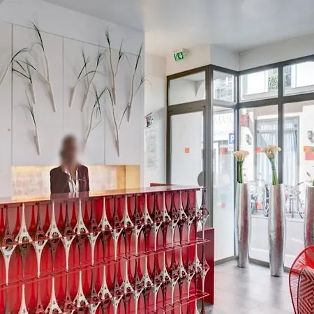 Joyce - Astotel Hotel 3*