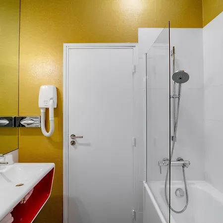 Joyce - Astotel 3* Paris