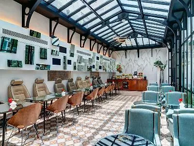 Joyce - Astotel Hotel