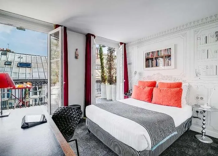 ジョイス アストテル ホテル パリ