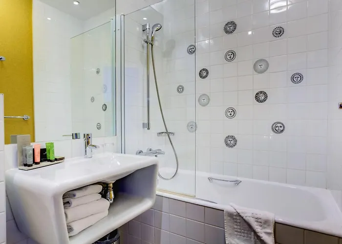 ジョイス アストテル