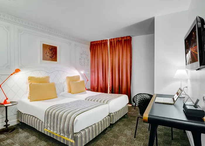 ジョイス アストテル パリ