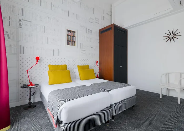 ジョイス アストテル 3* パリ