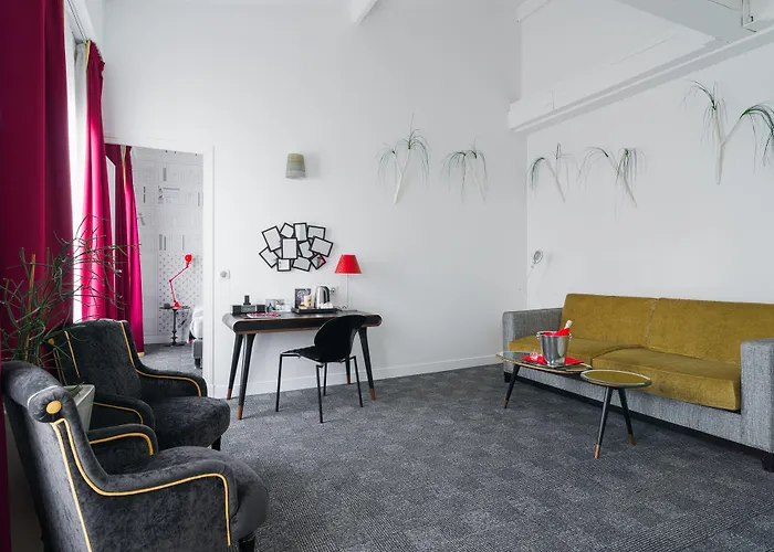 Joyce - Astotel Hotel