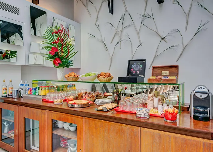 ジョイス アストテル ホテル パリ