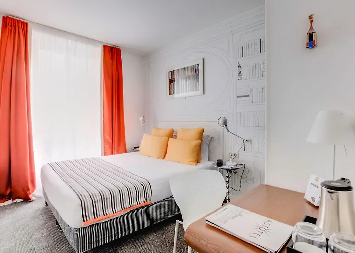 ジョイス アストテル ホテル パリ