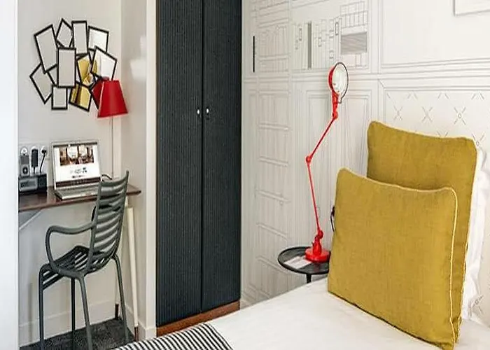 Joyce - Astotel Hotel 3*