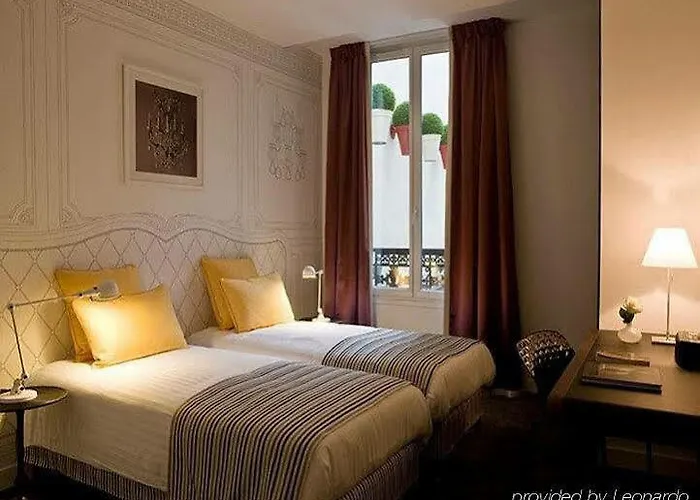 Joyce - Astotel Paris